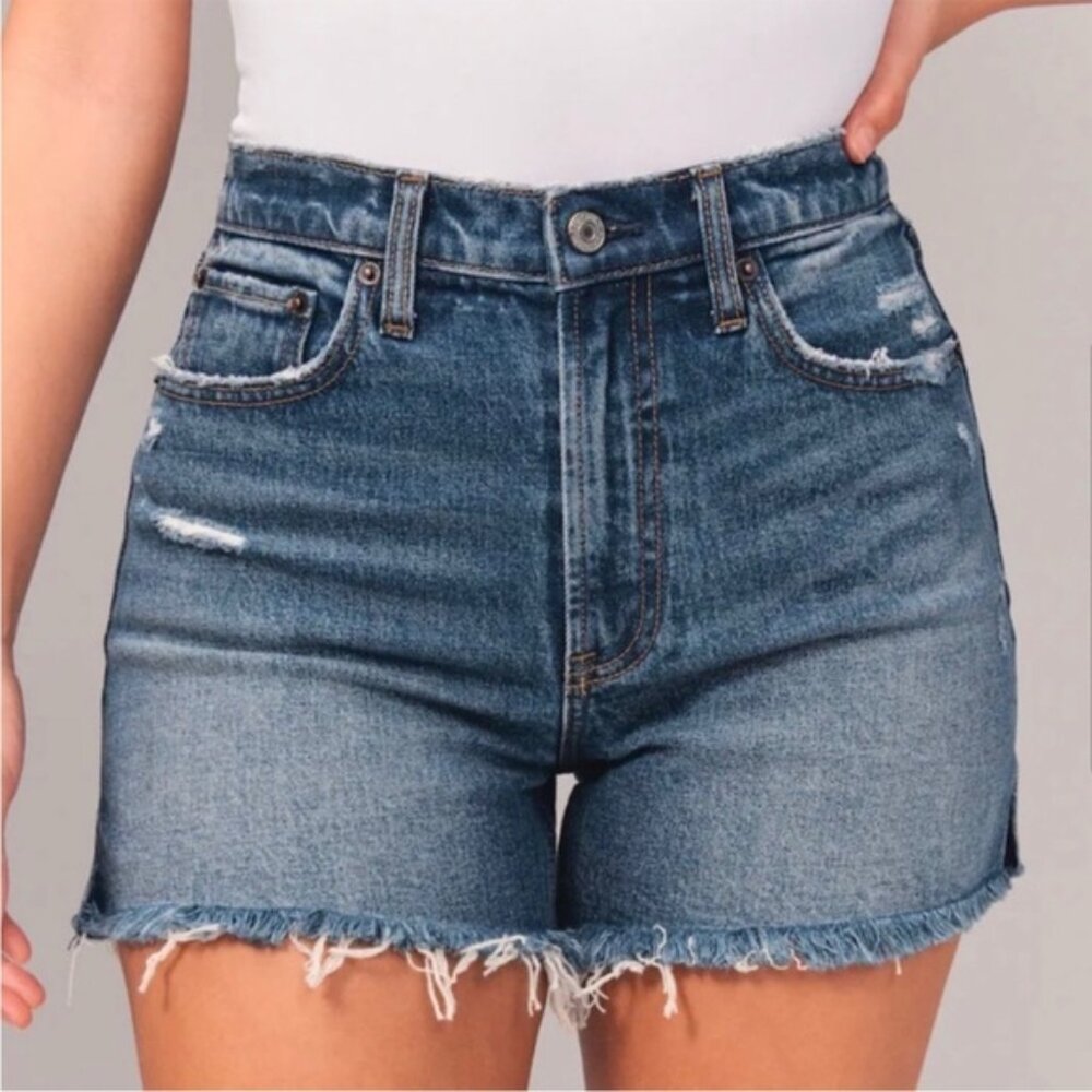 Abercrombie & Fitch The 4” Mom Short High Rise Jean Denim Shorts size 31/12